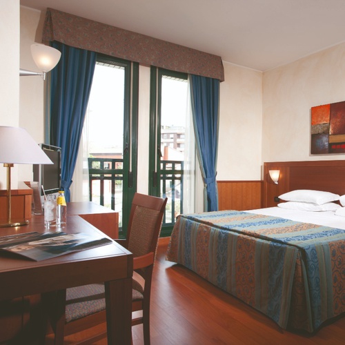 Superior single room raffaello hotel milan Superior single room raffaello hotel milan