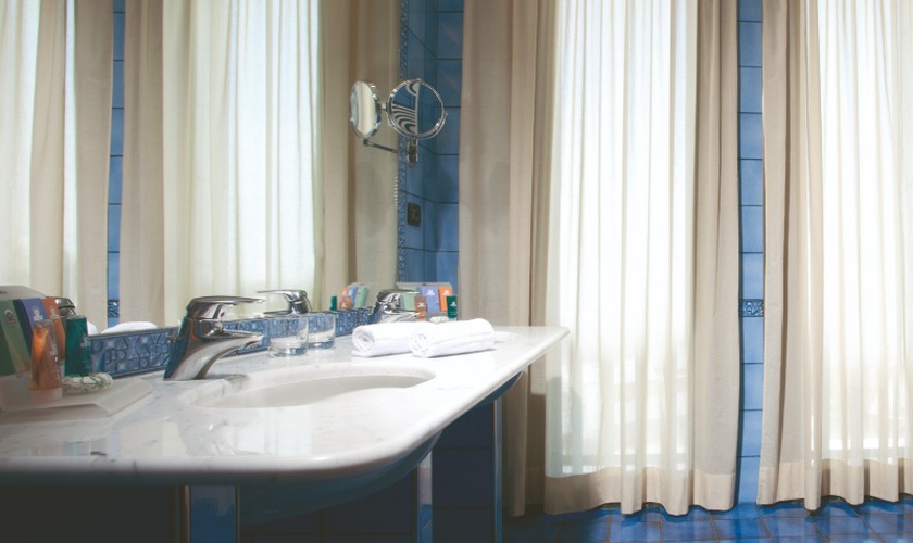 Family room Raffaello Hotel Milan Family room Raffaello Hotel Milan