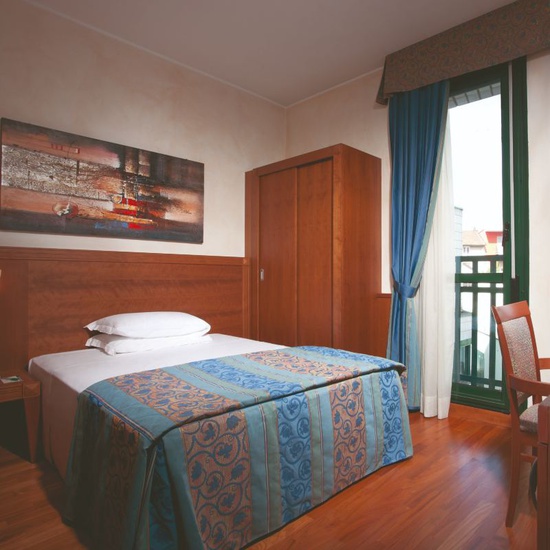 Daily use Standard Room Raffaello Hotel Milan
