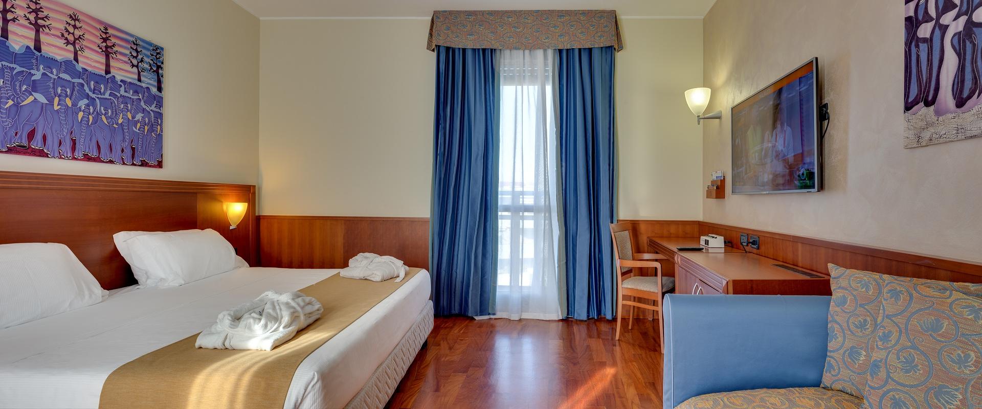In Milan you will feel right at home at our hotel Raffaello Hotel In Milan you will feel right at home at our hotel Raffaello Hotel