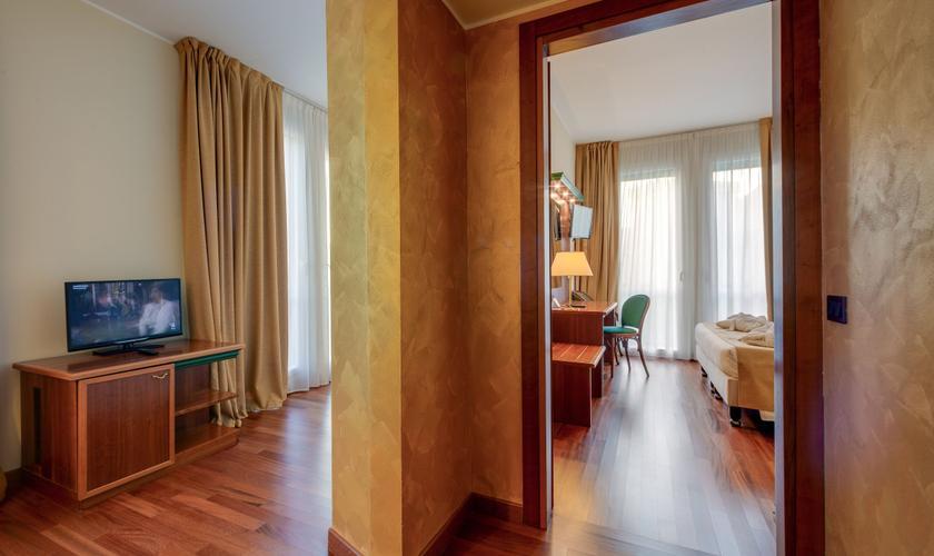 Junior Suite Raffaello Hotel Milan Junior Suite Raffaello Hotel Milan