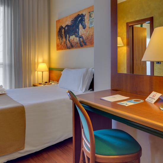 Single Room Raffaello Hotel Milan Single Room Raffaello Hotel Milan