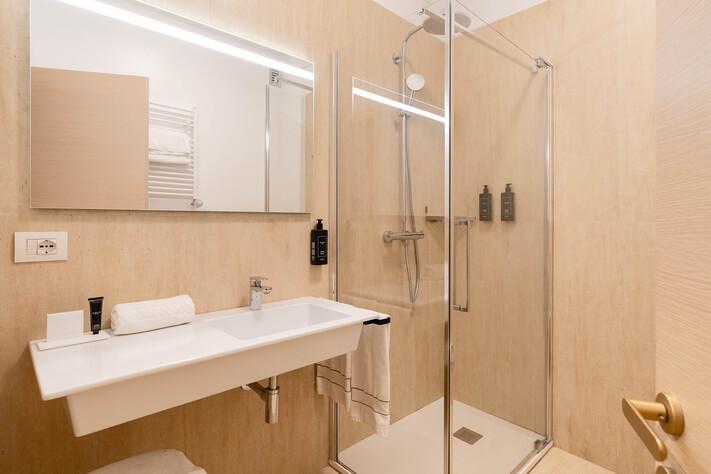 Superior Double Room Hotel Raffaello Milan Superior Double Room Hotel Raffaello Milan