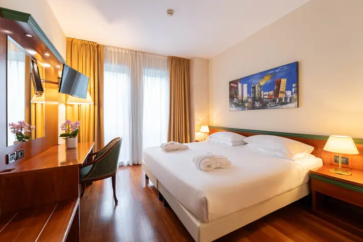 Junior Suite Hotel Raffaello Milan Junior Suite Hotel Raffaello Milan