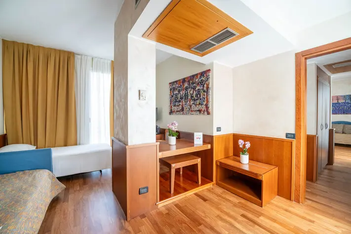 Family Room Hotel Raffaello Milan Family Room Hotel Raffaello Milan